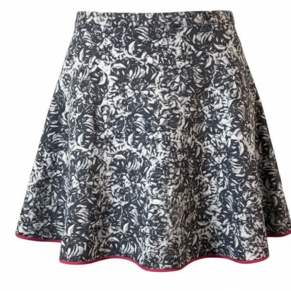 Club Monaco Black White Abstract Floral Mini Skirt Pink Silk Trim Size 10